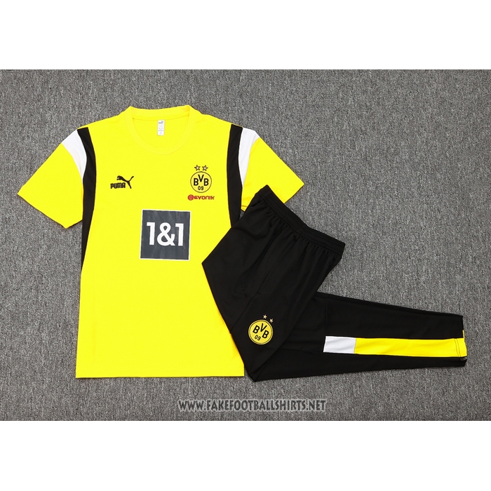 Tracksuit
 Borussia Dortmund Short Sleeve
 2023-2024 Yellow
